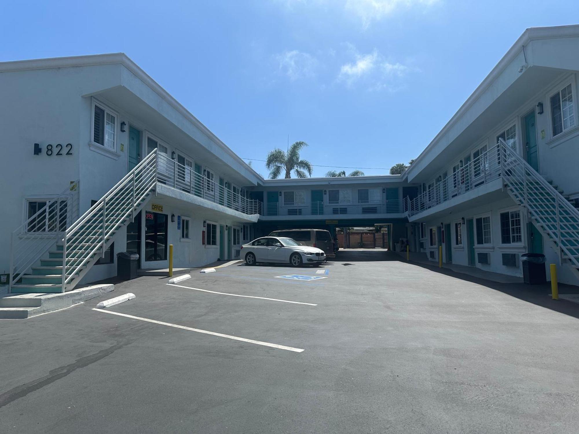 Motel 9 Oceanside Exterior foto